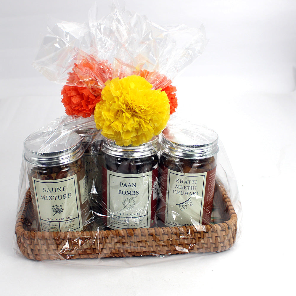 The Pearl Hamper